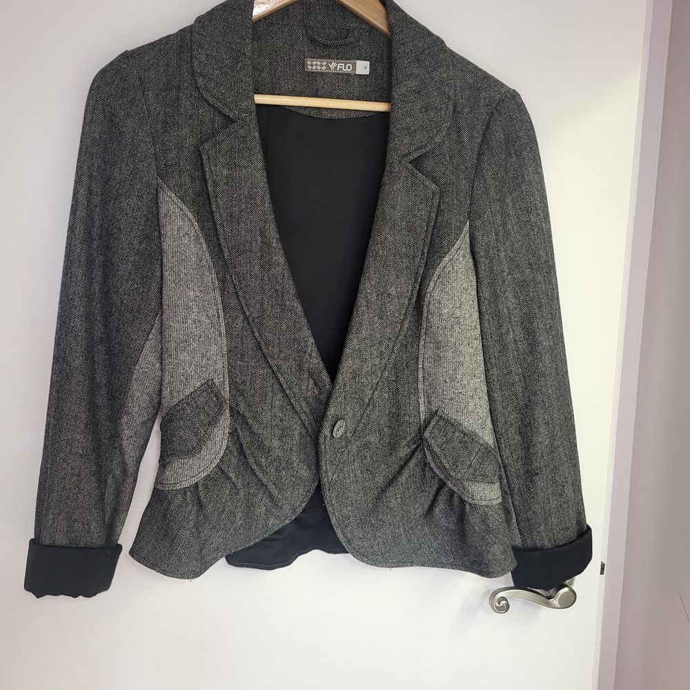 Aritzia Women's Gray Blazer